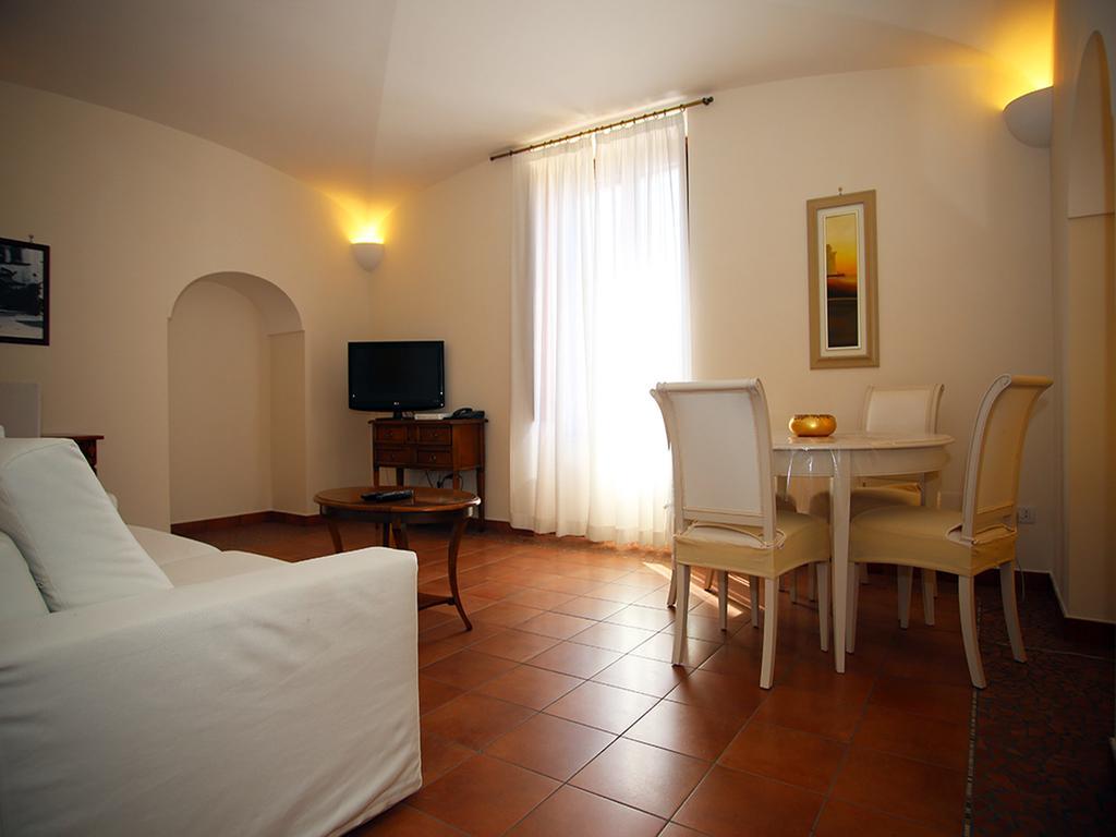 Palazzo Iaquinto Apartment Santa Maria di Castellabate Exterior photo