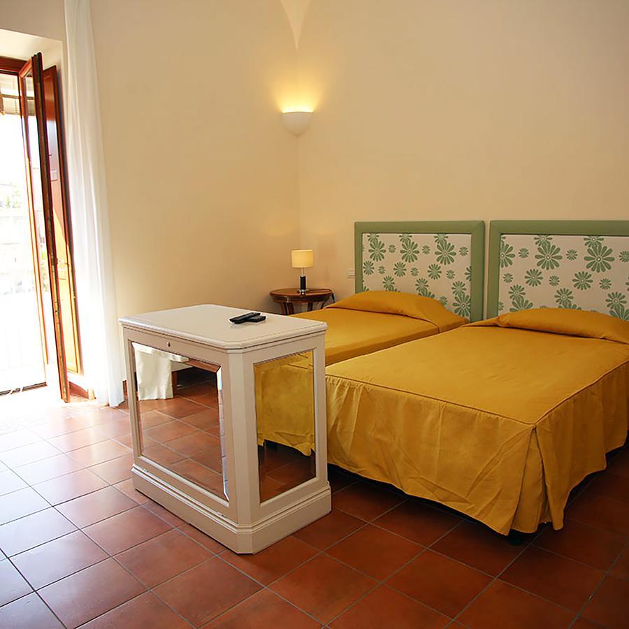 Palazzo Iaquinto Apartment Santa Maria di Castellabate Exterior photo
